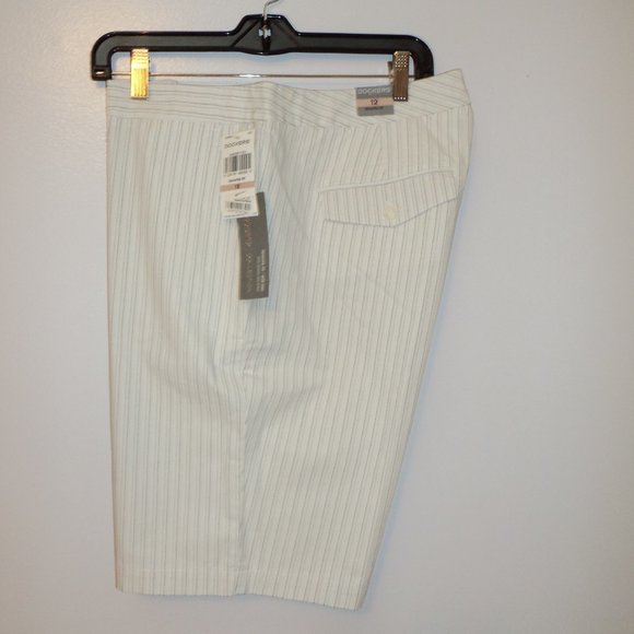 NWT Dockers Collection Women's Size 12 Shorts Striped White Black Blue Pockets - Picture 3 of 10